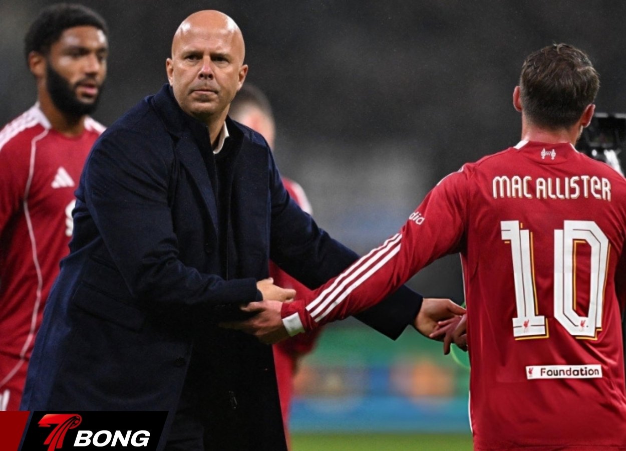 Arne Slot tin vào bản lĩnh lật ngược thế cờ của Liverpool tại Anfield